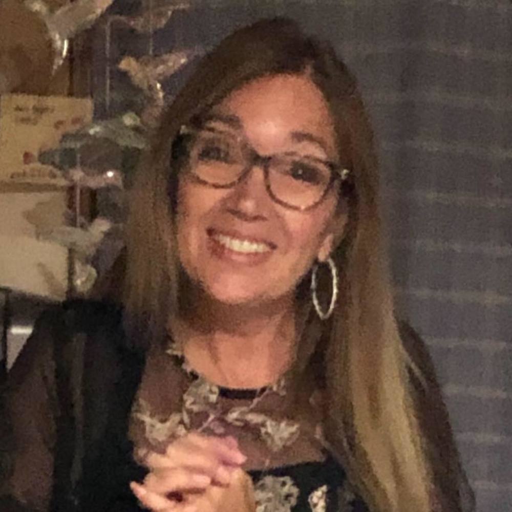 Meet your Posher, Debbie